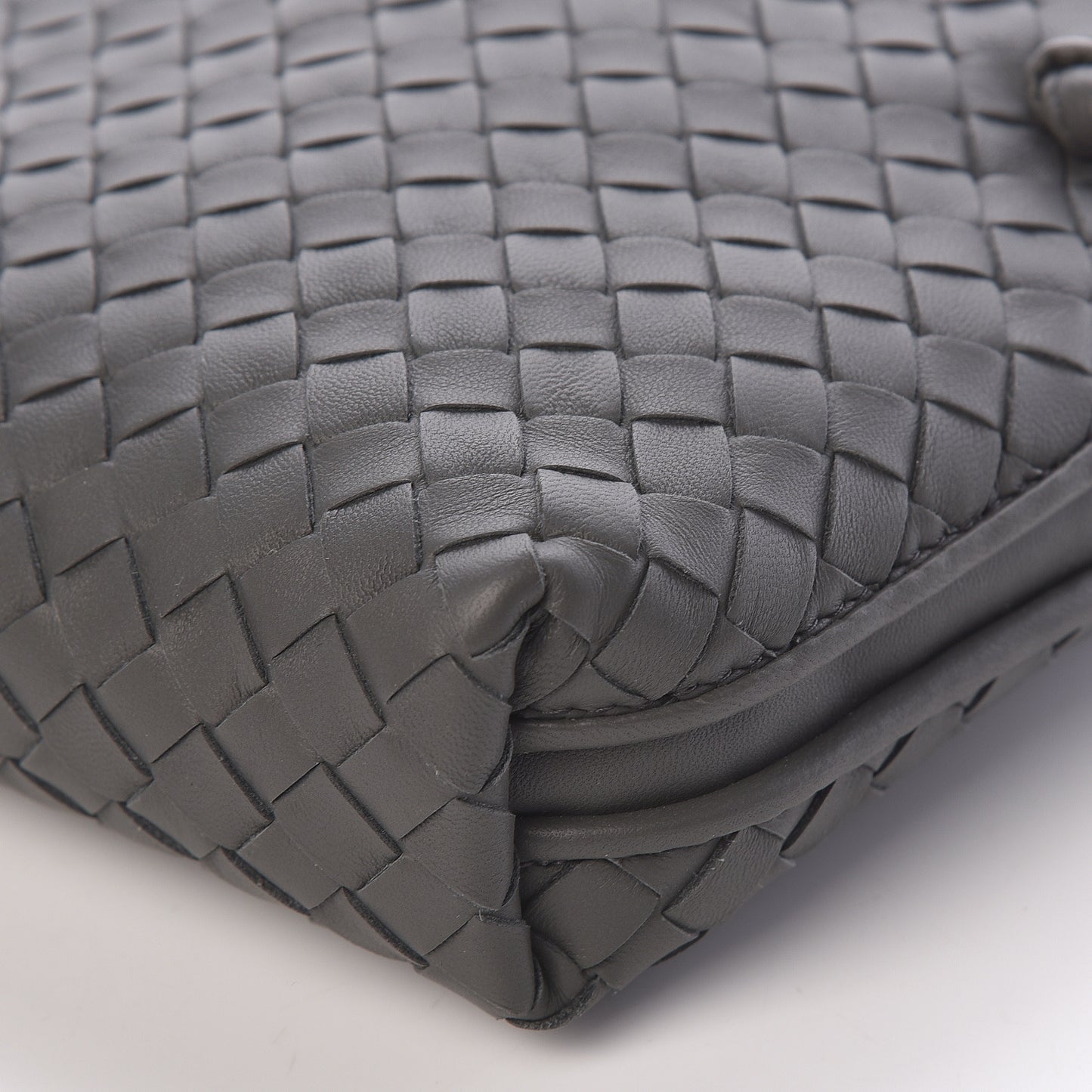 Nappa Intrecciato Nodini Crossbody Messenger Light Grey
