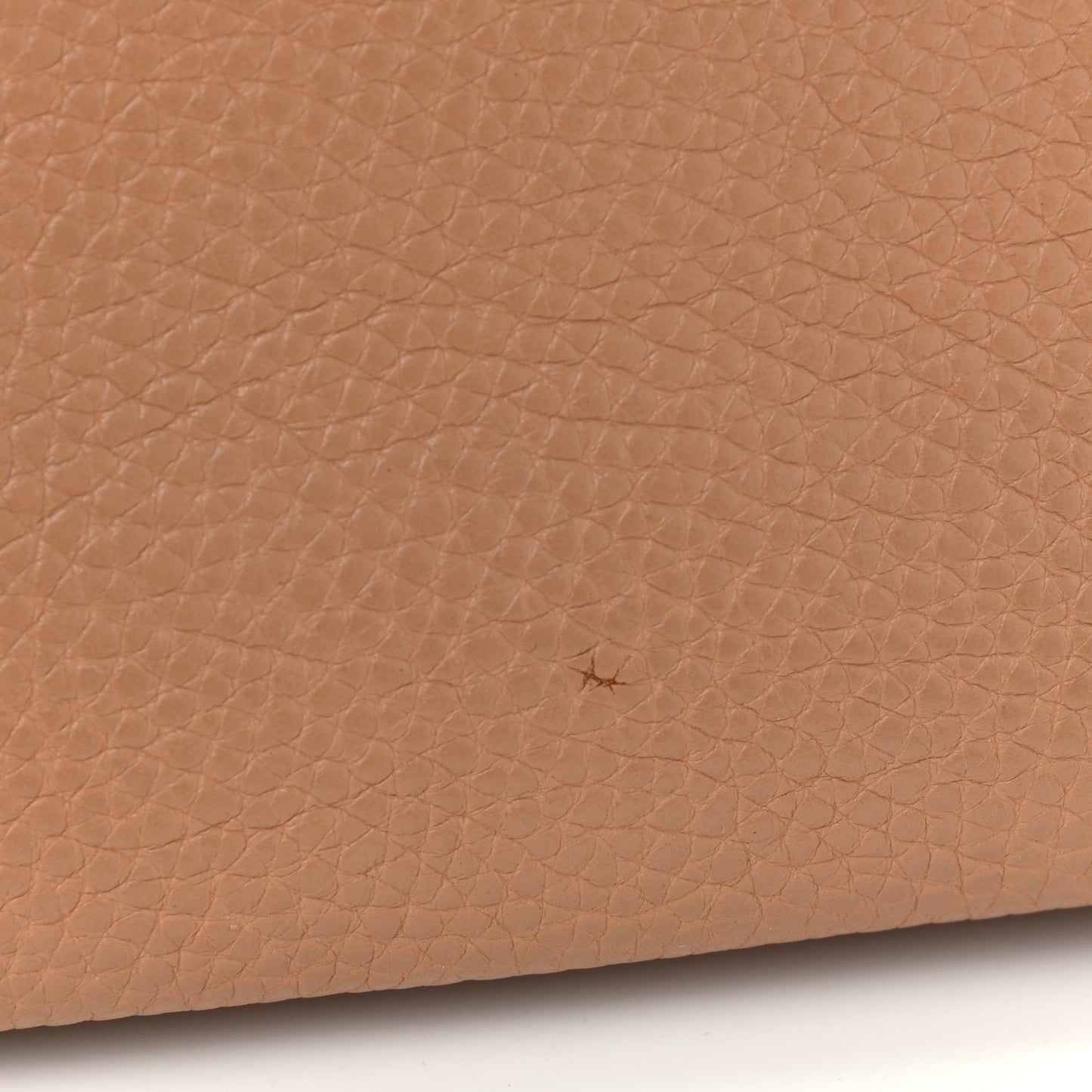 Pebbled Calfskin Small Soho Disco Bag Camelia