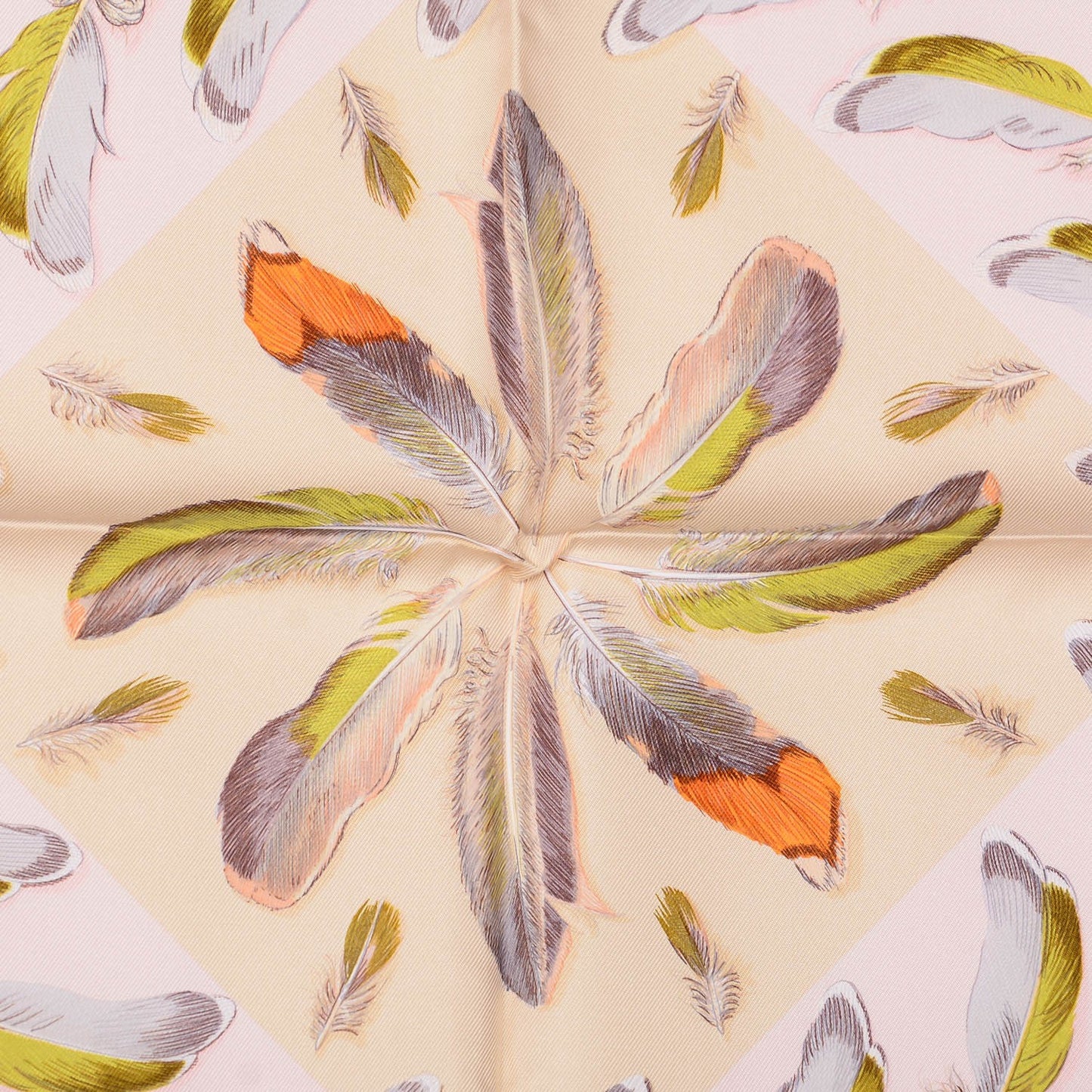 Silk Plumes II Scarf 90 Corail Beige Rose Pale
