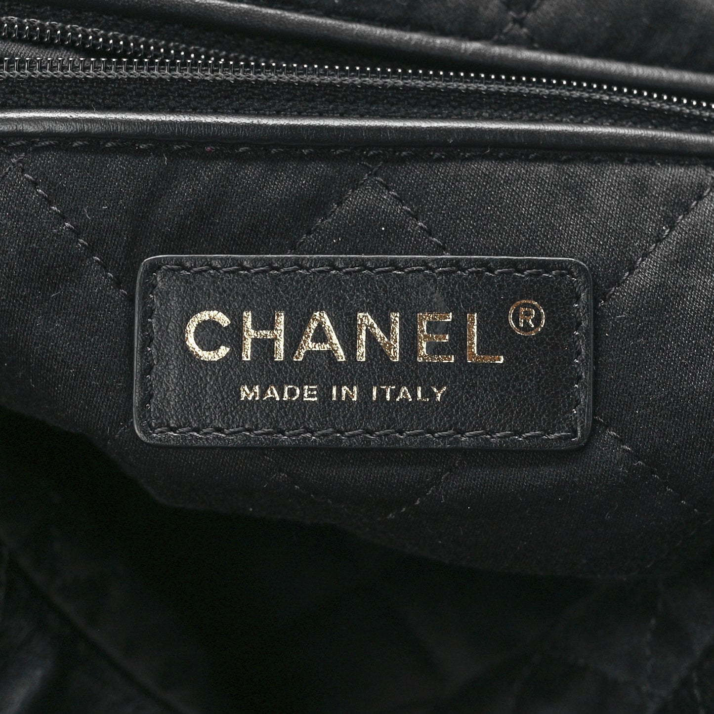 Shiny Calfskin Quilted Small Chanel 22 Black