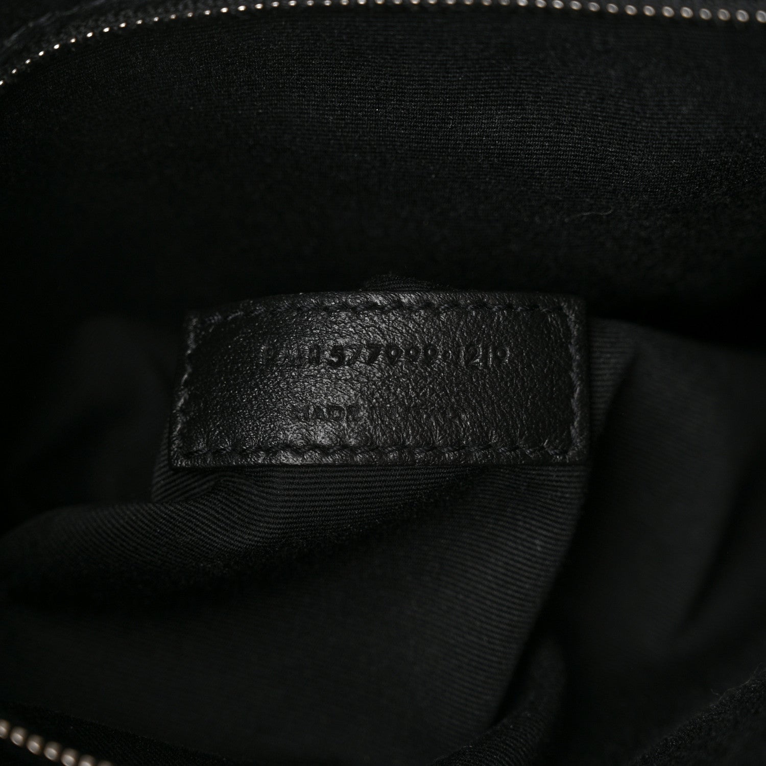 Saint Laurent Crinkled Calfskin Matelasse Monogram Medium Niki Shopper Tote Black 7 of 12