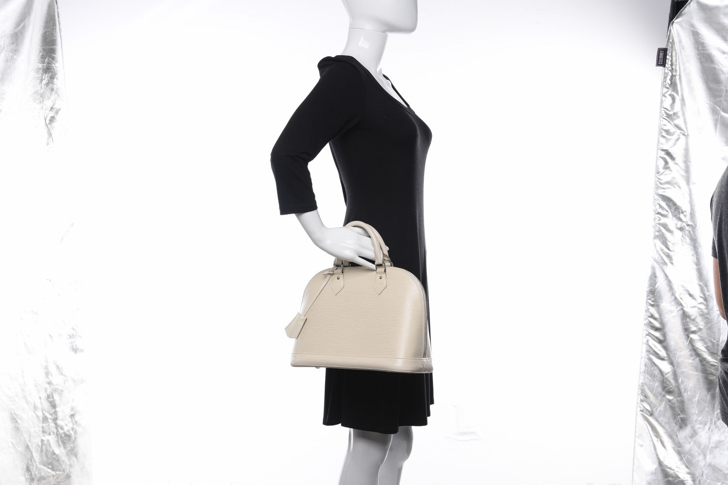 Louis Vuitton Epi Alma PM Ivory 2 of 15