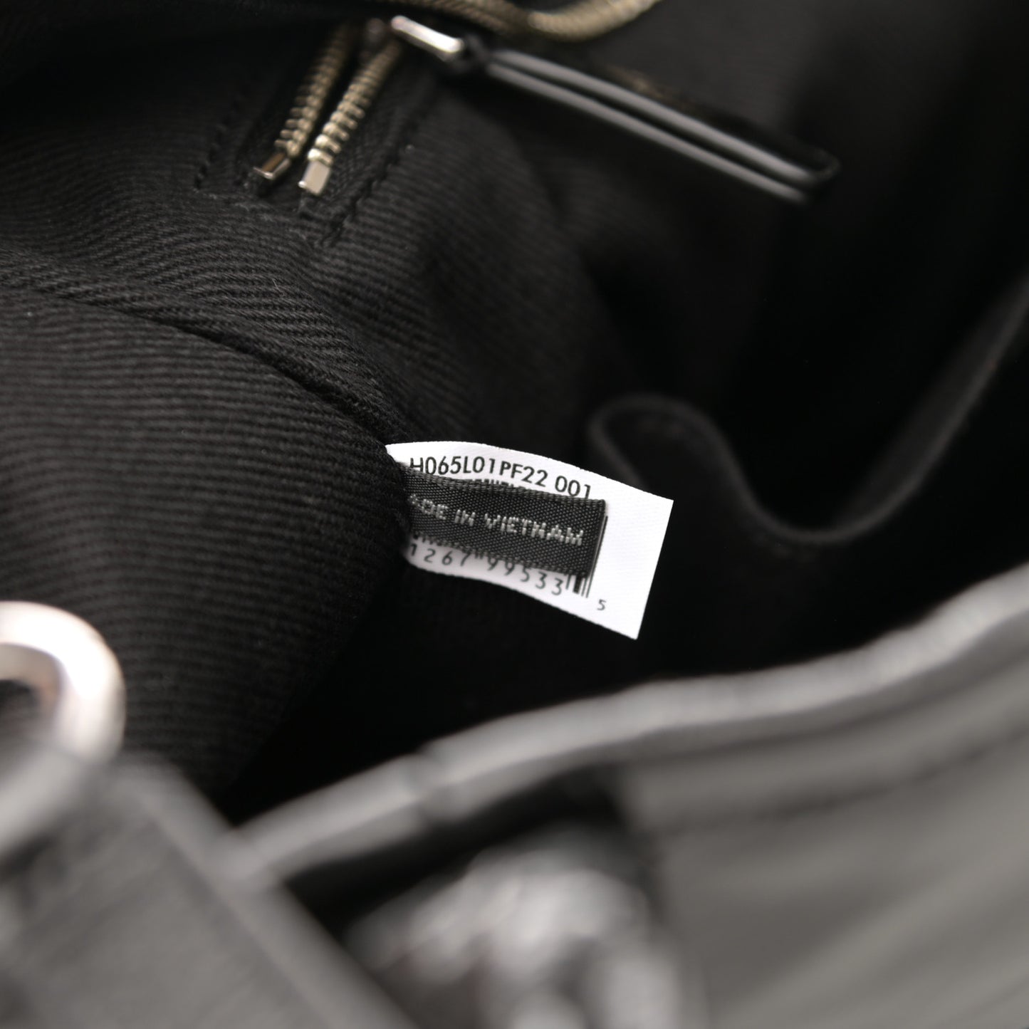 Shiny Crinkled Calfskin Small The Tote Bag Black
