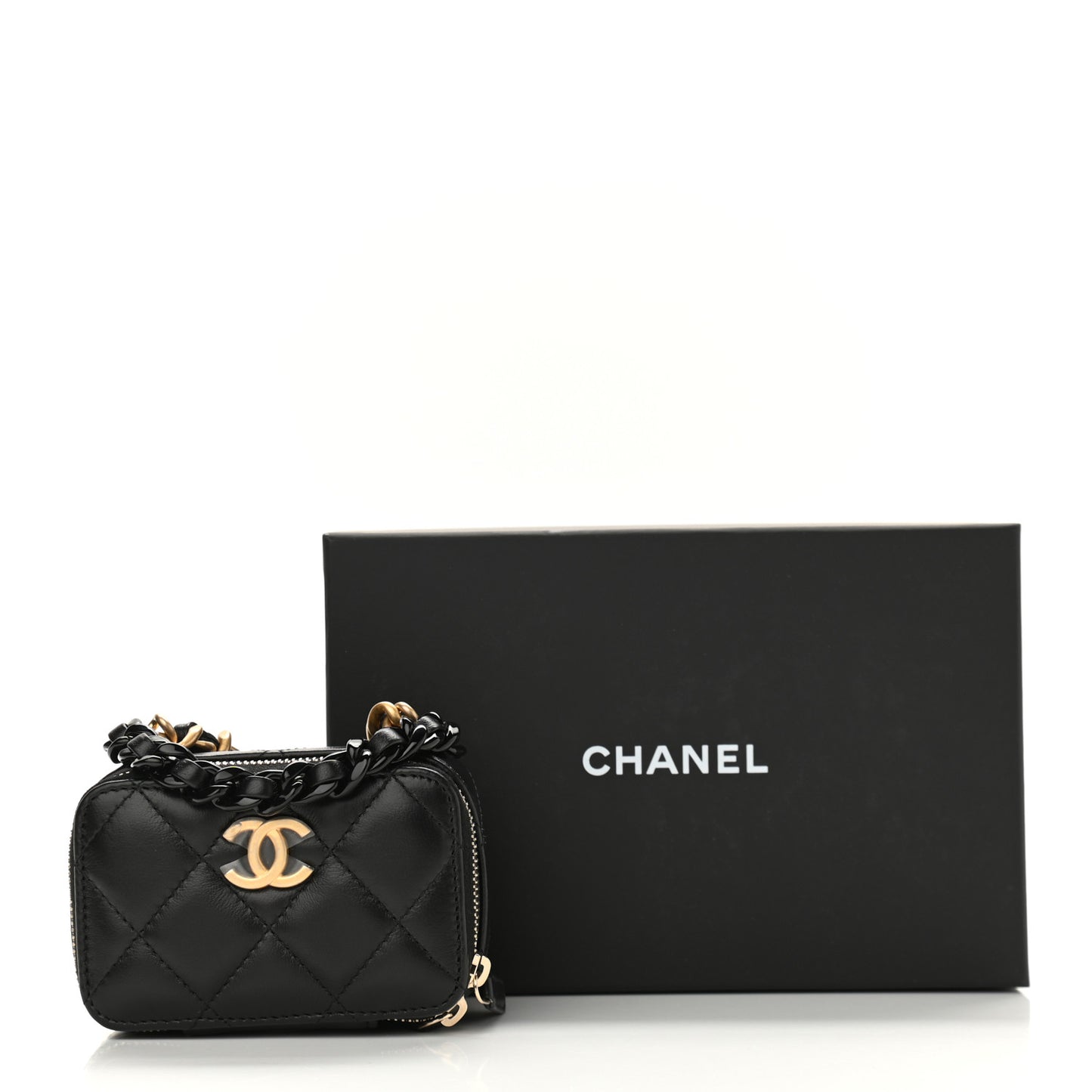 Lambskin Quilted Mini Lacquered Chain Clutch Black