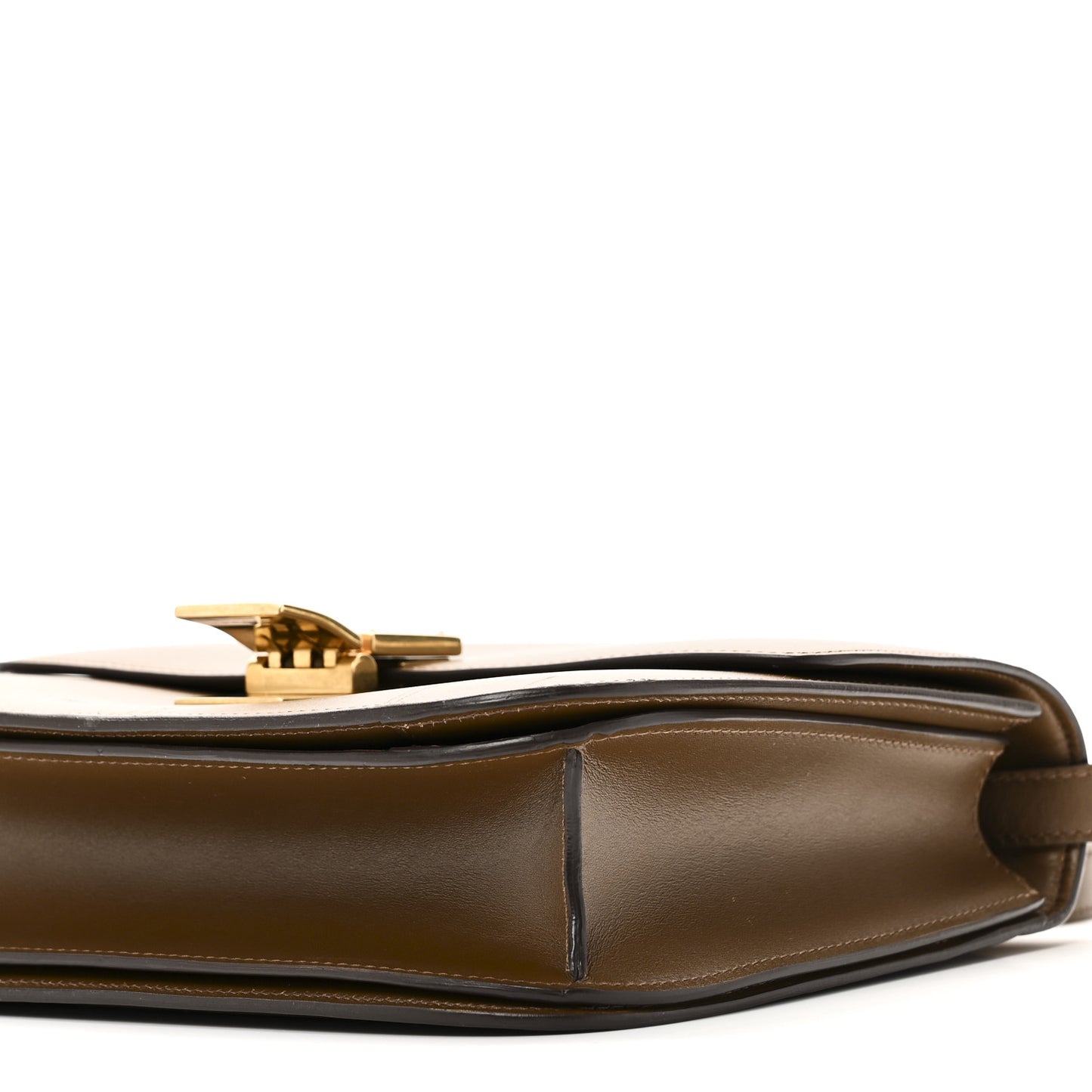 Box Calfskin Medium Classic Box Flap Bag Camel