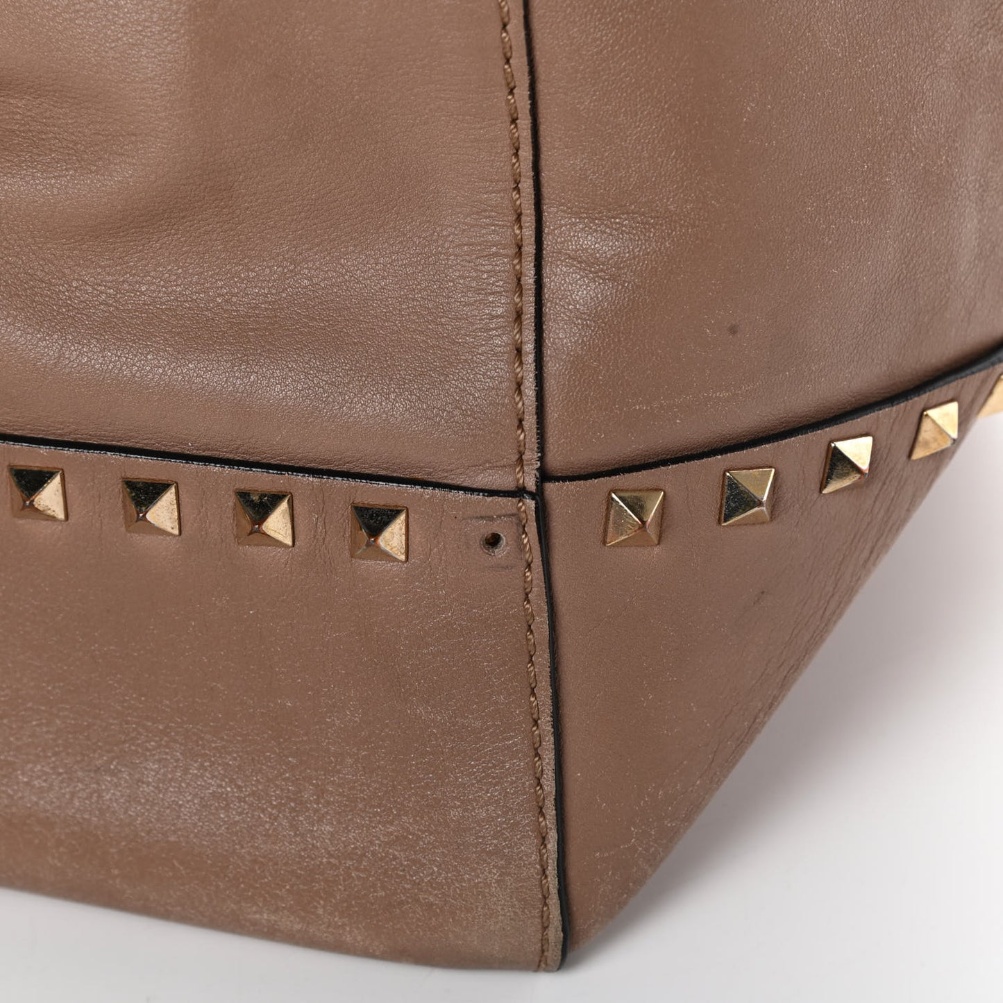 Calfskin Rockstud New Dome Bucket Tote Poudre