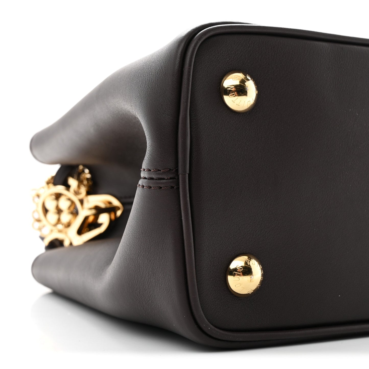 Smooth Calfskin Capucines MM Souple Chocolate