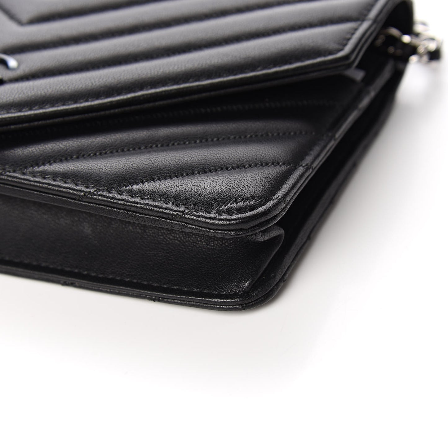 Sheepskin Chevron Wallet On Chain WOC Black