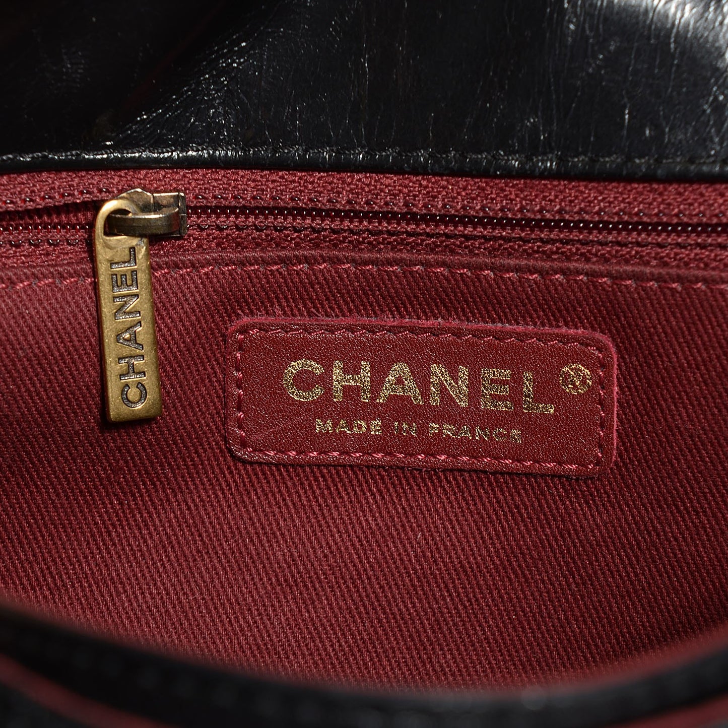 Calfskin Quilted Medium Bubble CC Flap Bag Black