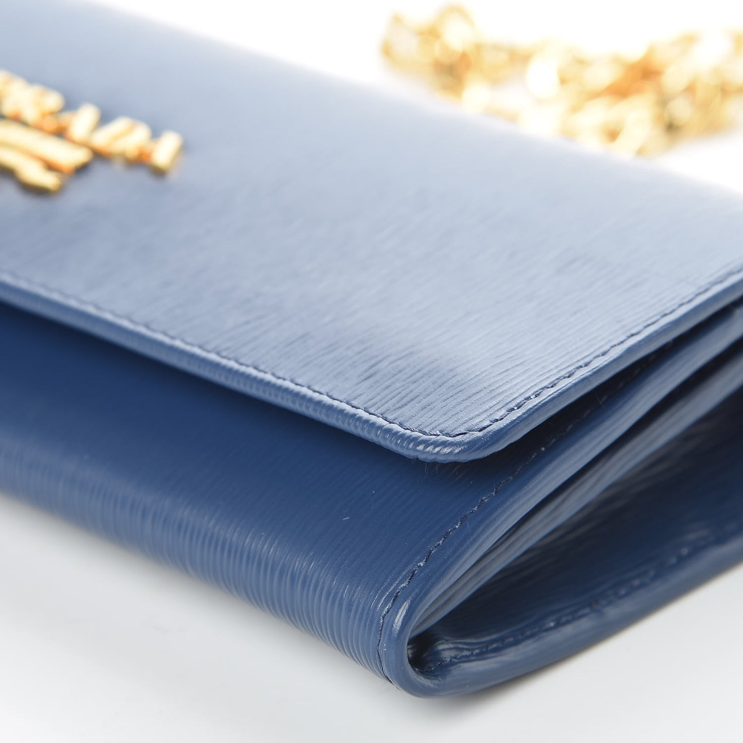 Vitello Move Chain Wallet Bleuette