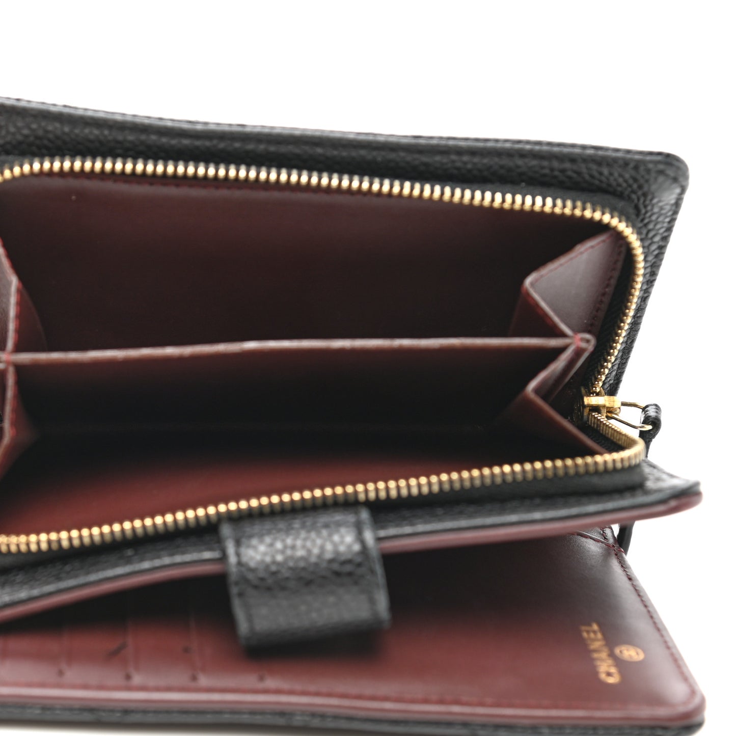 Caviar Quilted Zipped Pocket Wallet Black
