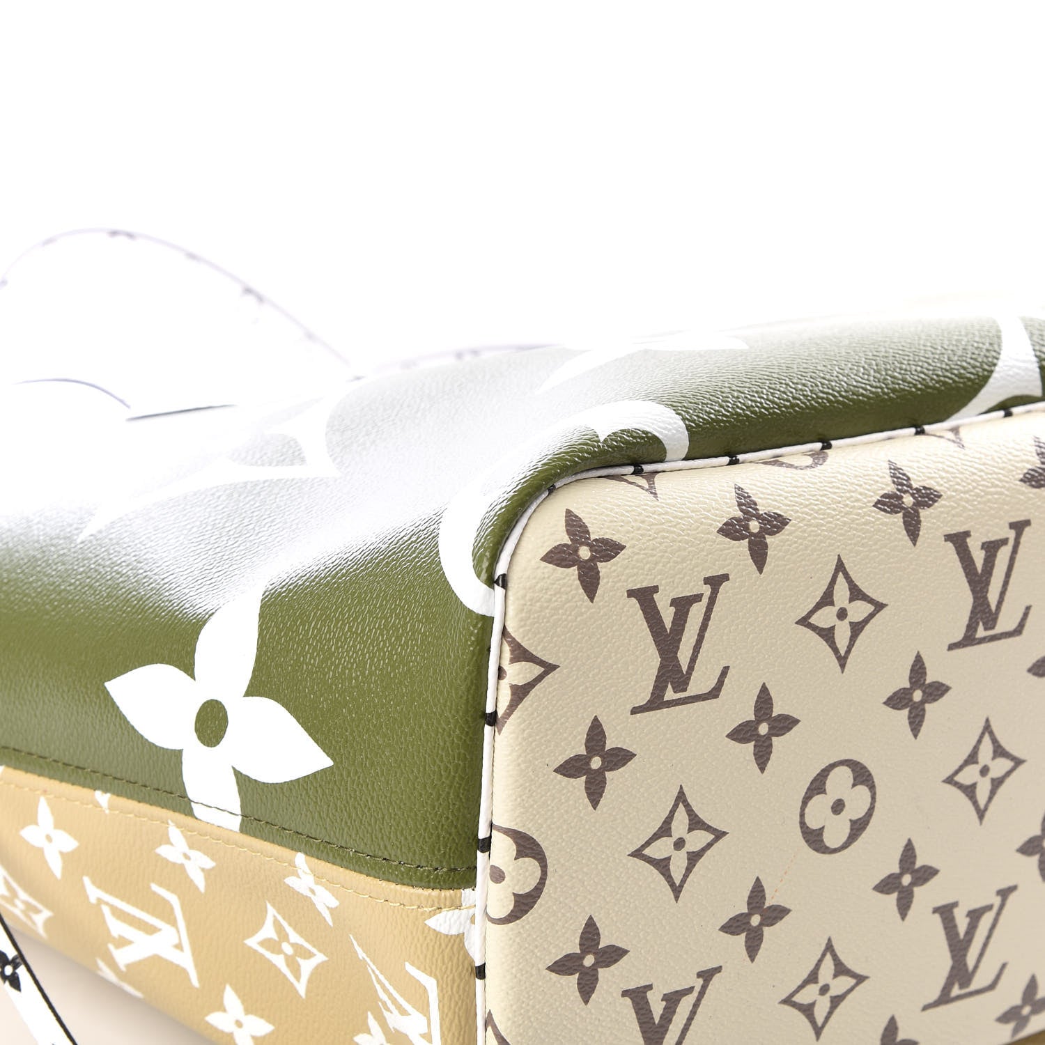 Louis Vuitton Monogram Giant Neverfull MM Kaki 5 of 11