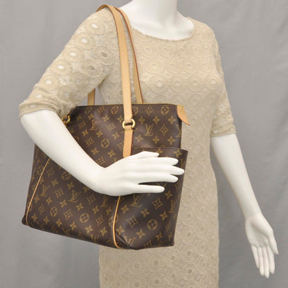 Louis Vuitton Monogram Totally MM 2 of 9