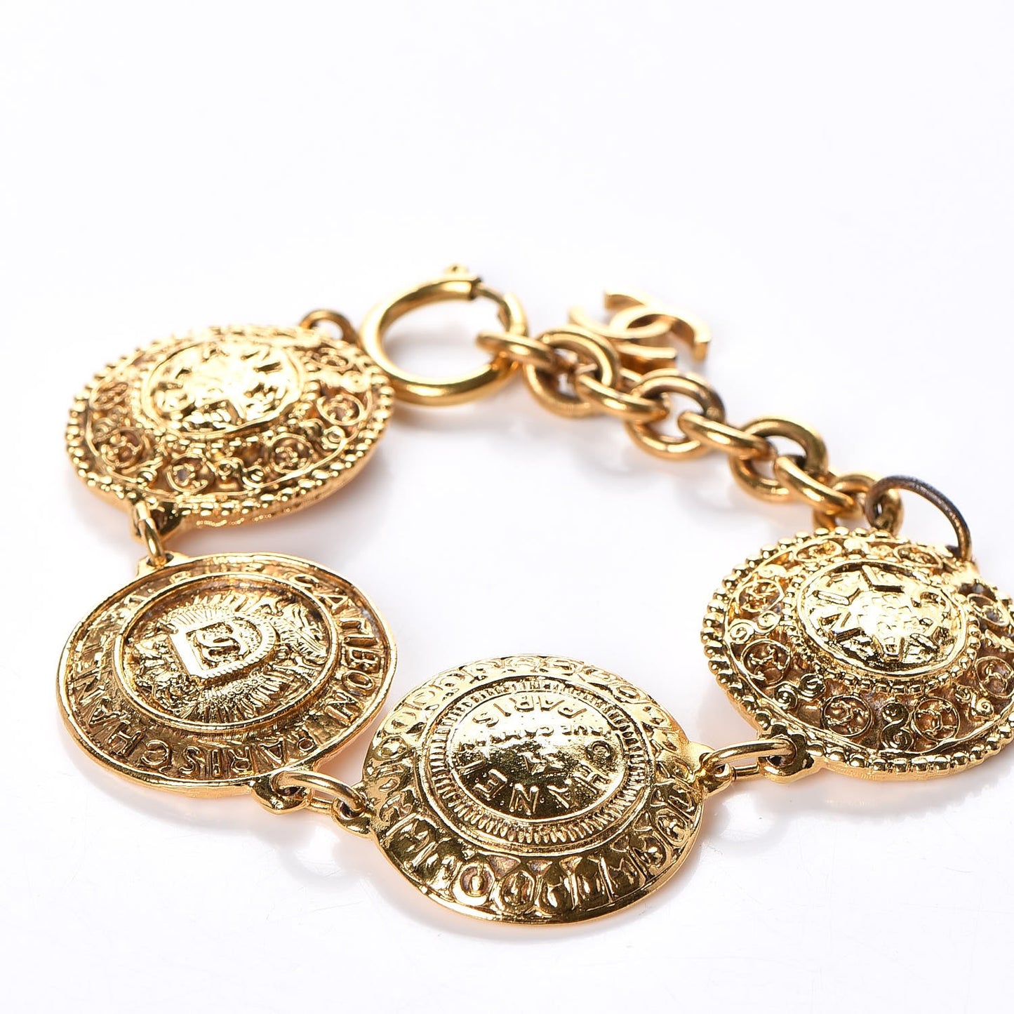 CC Medallion Bracelet Gold