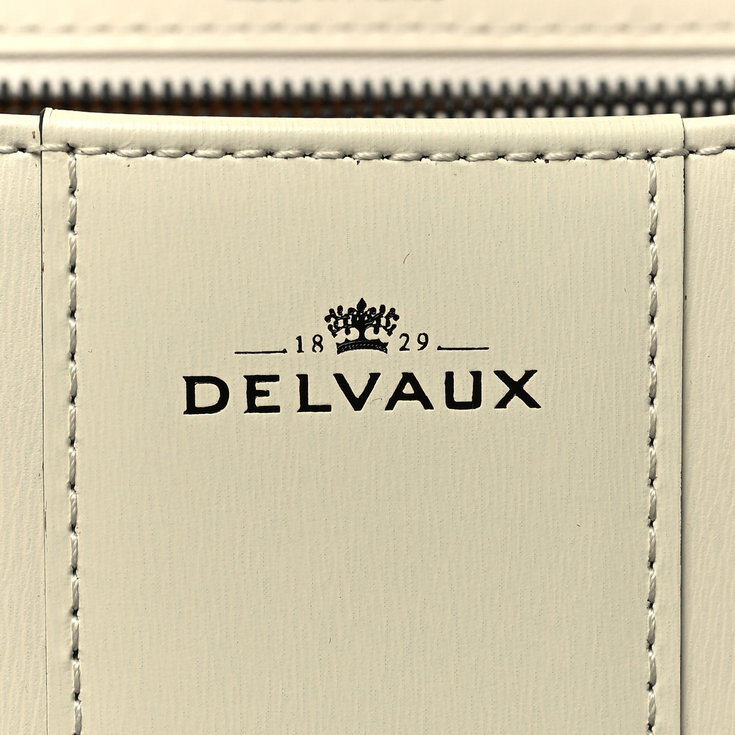 Box Calfskin Light And Shadow MM Brillant Satchel Black Ivory