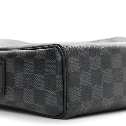 Louis Vuitton Damier Graphite Dayton Reporter MM 9 of 13