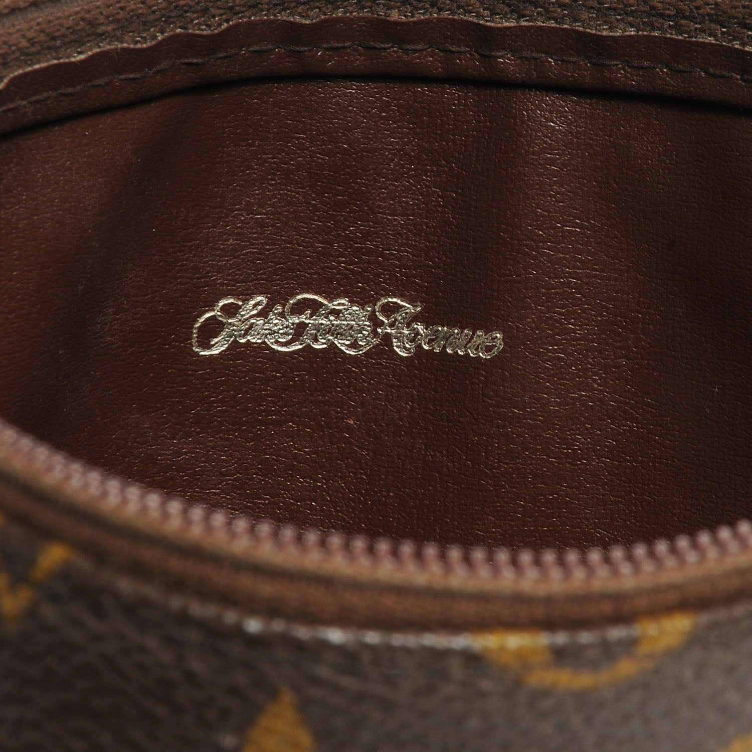 Louis Vuitton Monogram Saks Toiletry Pouch 19 6 of 6