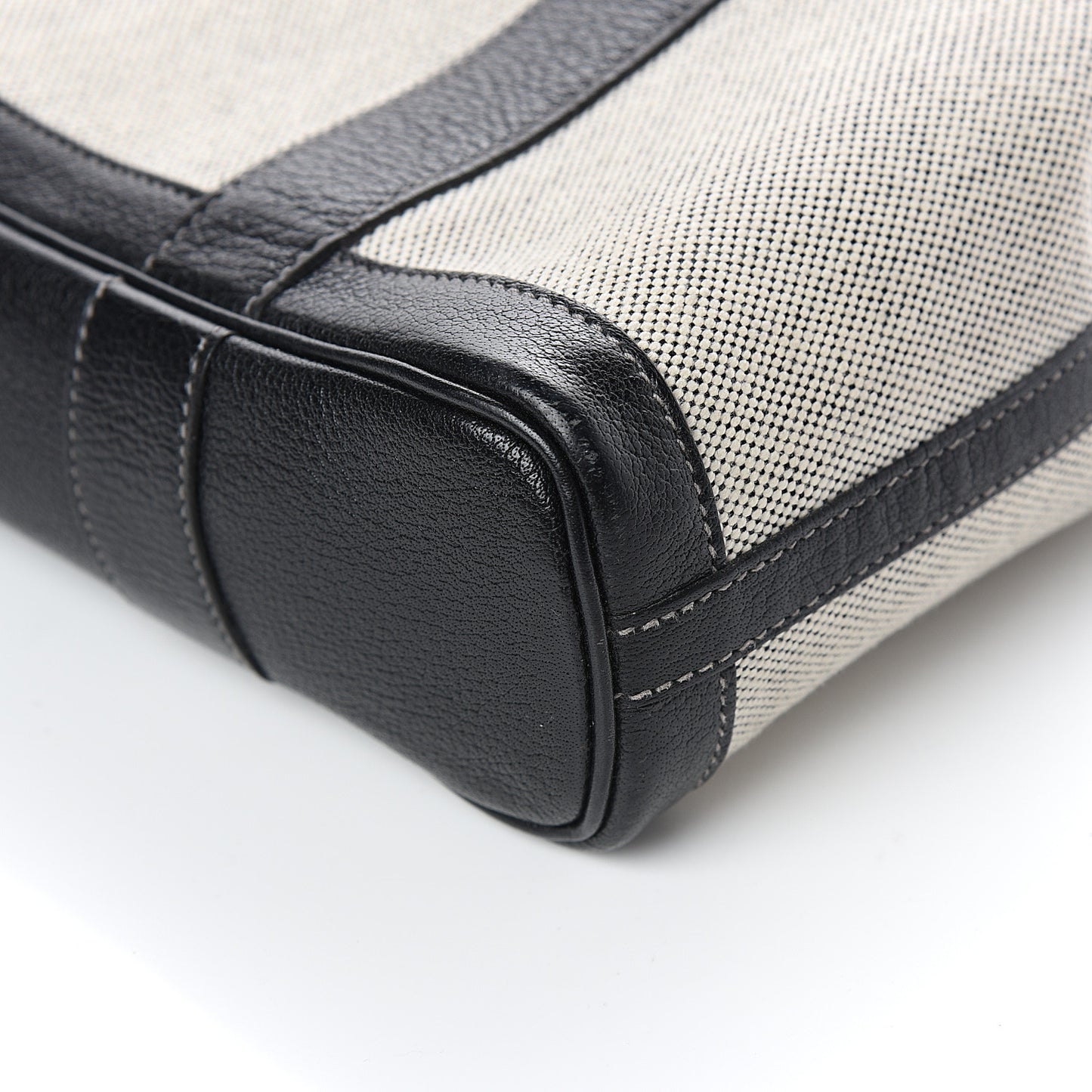 Buffle Skipper Toile Garden Party Vertical Tote Black