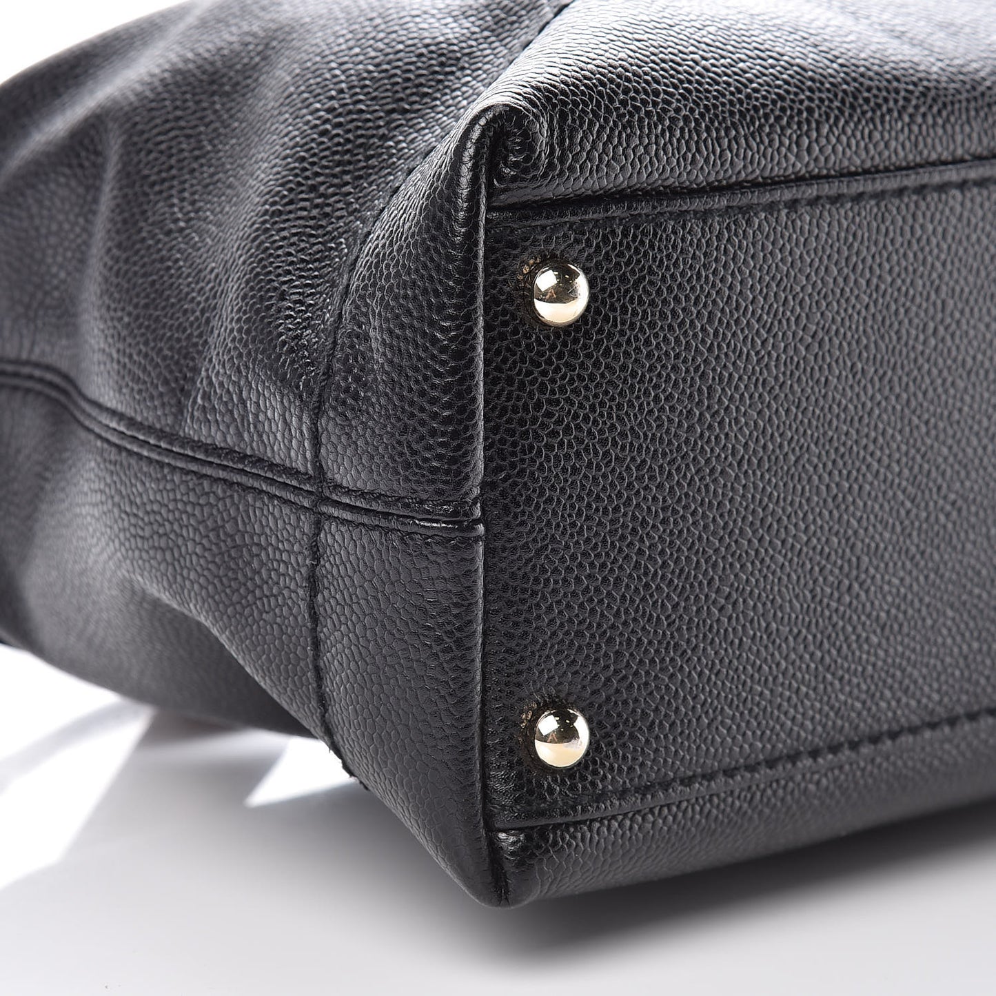 Caviar CC Wood Chain Hobo Black