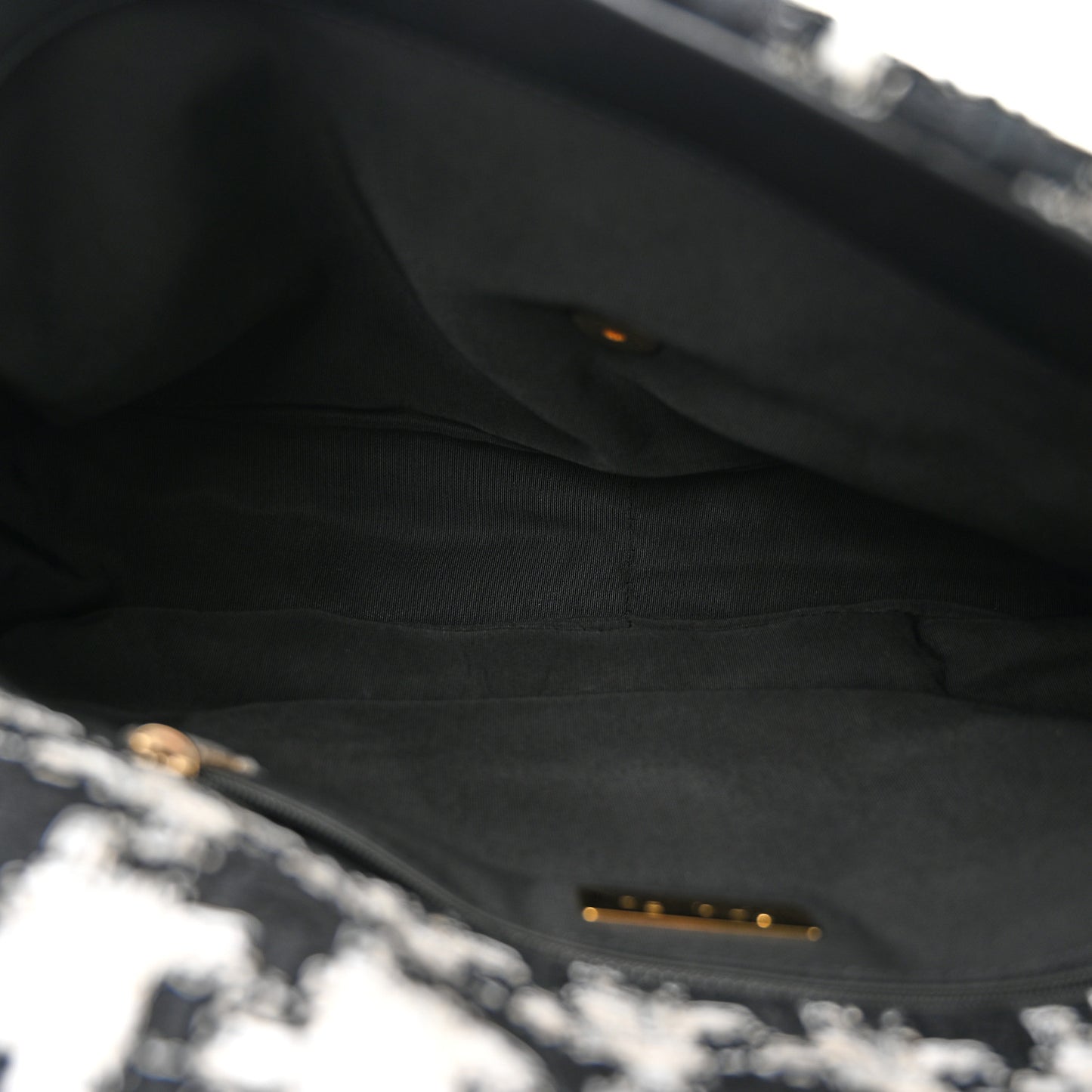 Tweed Quilted Maxi Chanel 19 Flap Black Ecru White