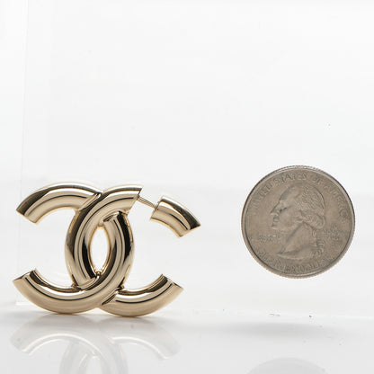 Chanel Metal Large CC Earrings Light Gold 2 of 10