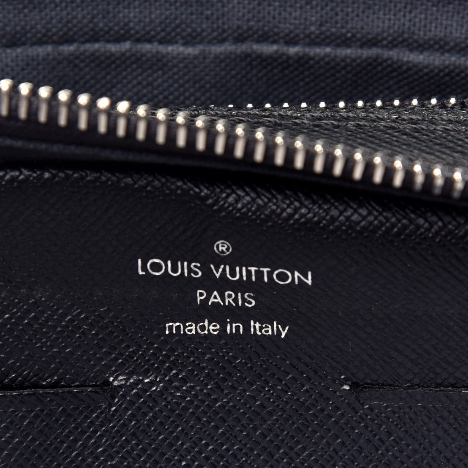 Louis Vuitton Taiga Pochette Marly Dragonee Black 6 of 6