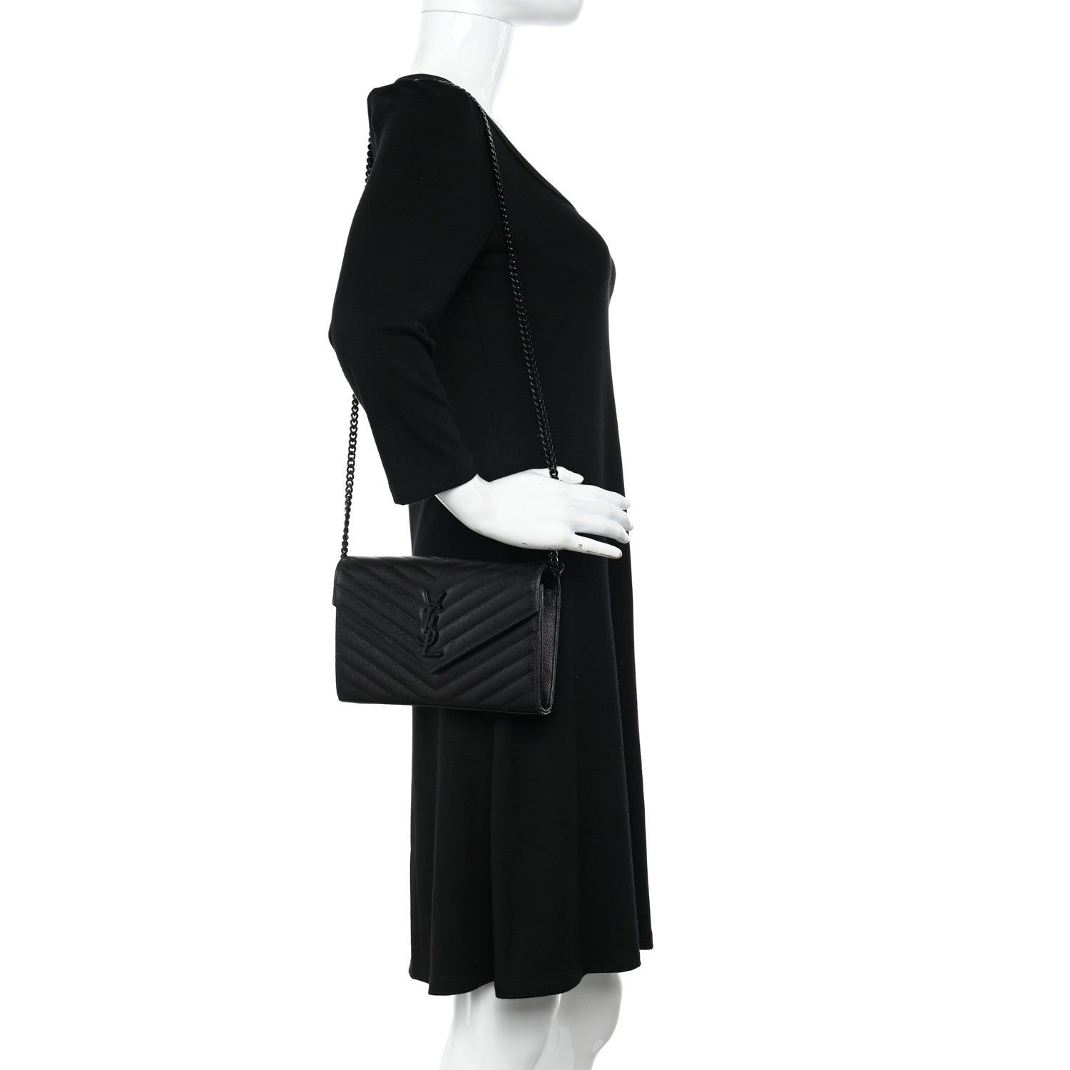 Saint Laurent Grain De Poudre Matelasse Chevron Monogram Monochrome Chain Wallet Black 2 of 9