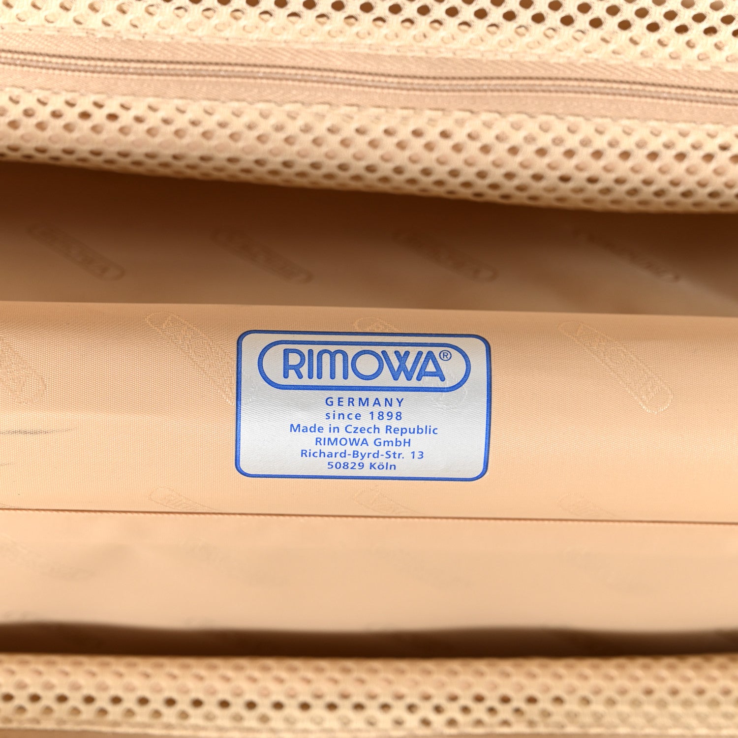 Rimowa Gloss Polycarbonate Aluminum Limbo 73 Carmona Red 1418548