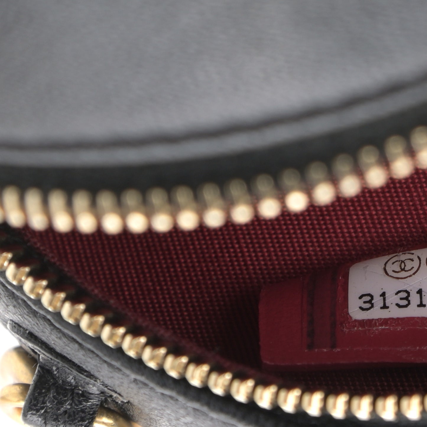 Shiny Goatskin Quilted Chanel 19 Round Clutch With Chain Black