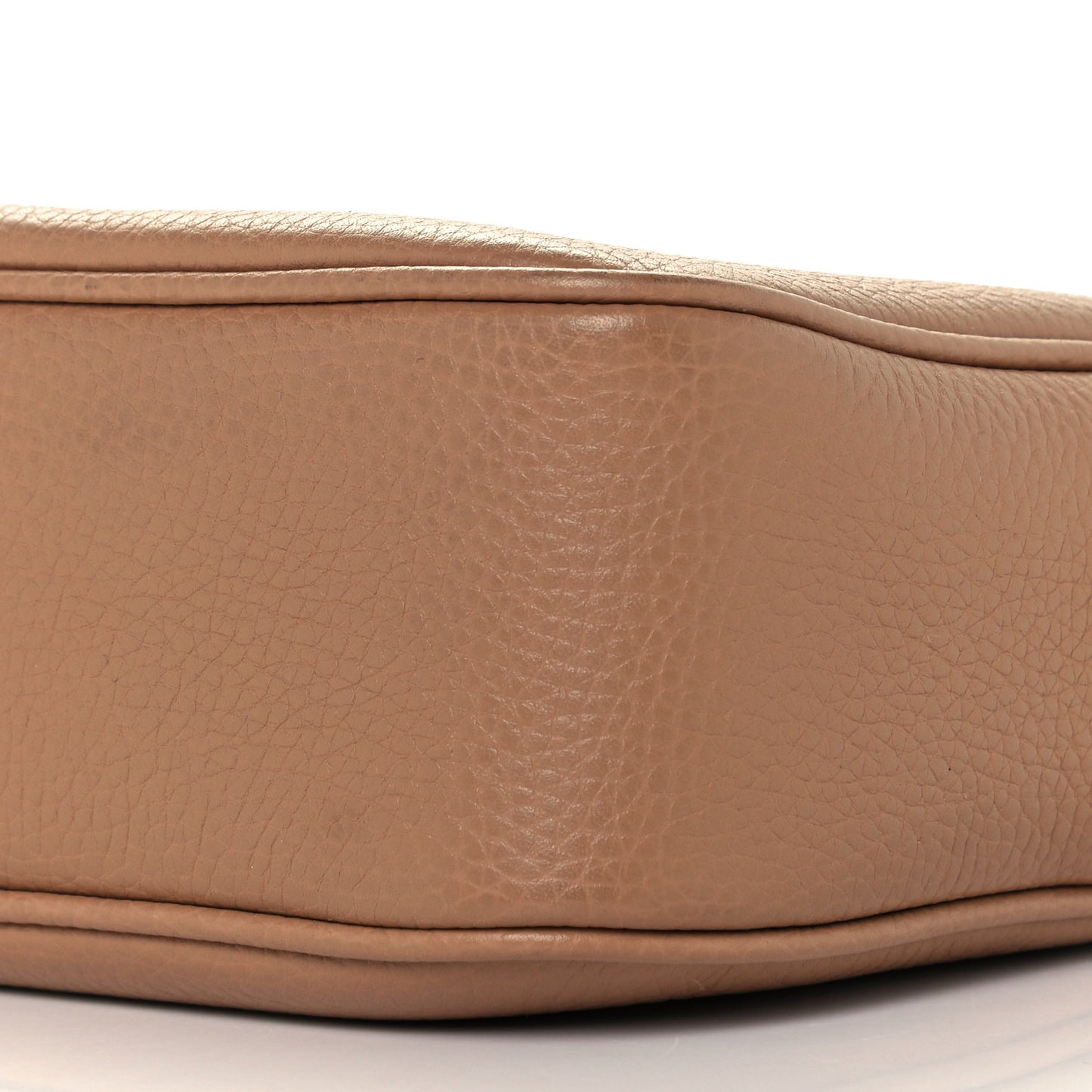 Pebbled Calfskin Small Soho Disco Bag Camelia