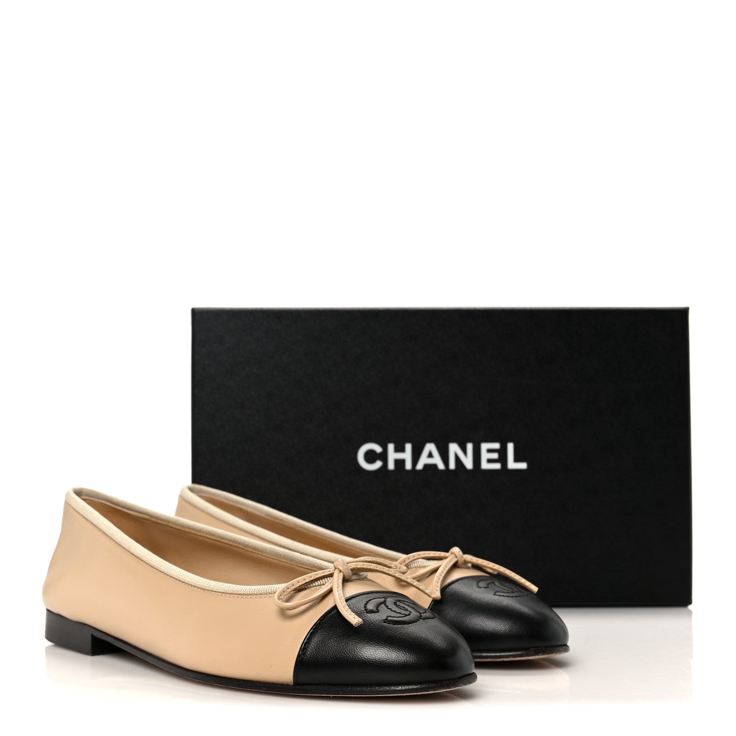 Chanel Lambskin Cap Toe CC Ballerina Flats 37 Beige Black 10 of 10