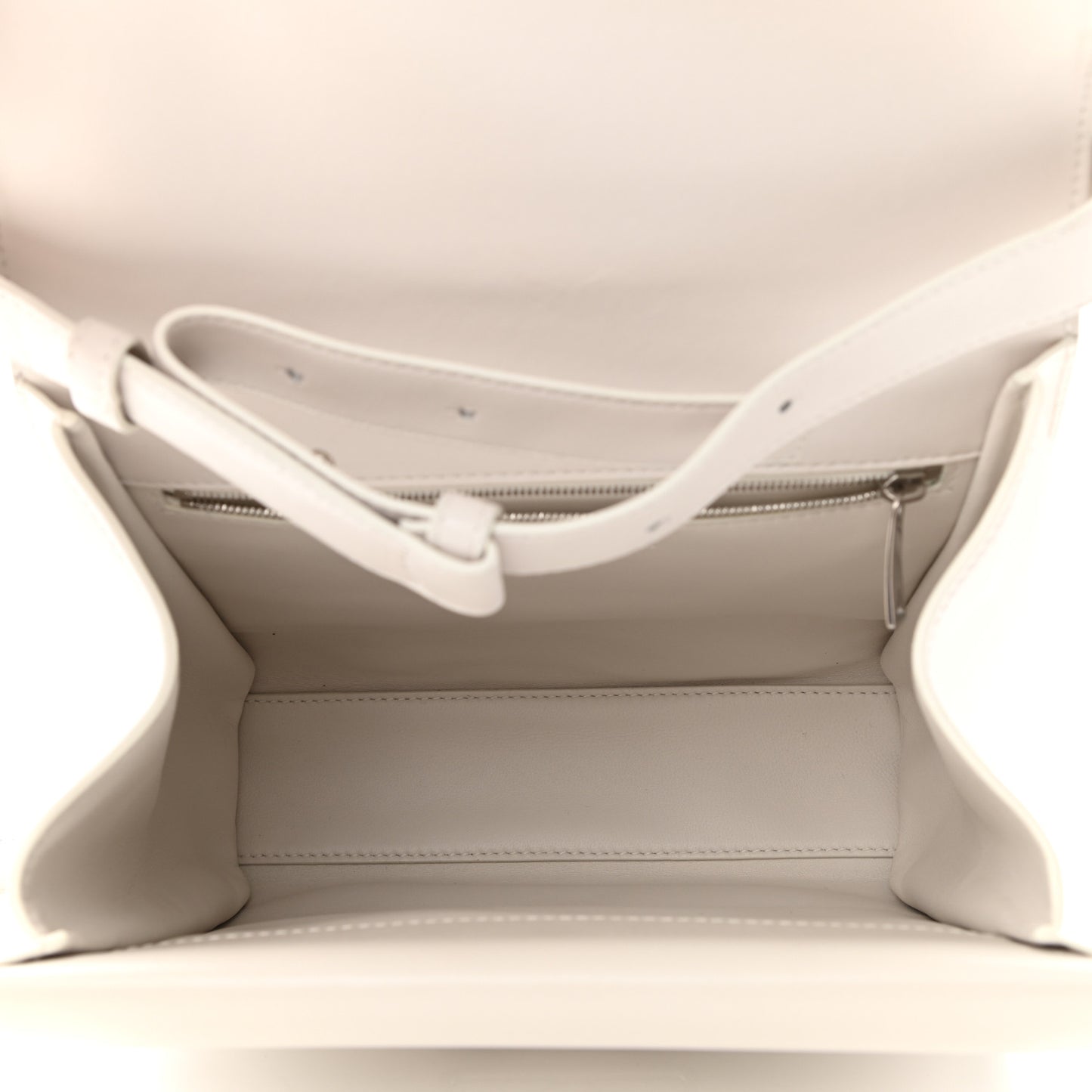 Box Calfskin Nappa Clip Bag Chalk