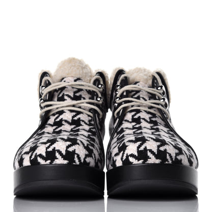 Gucci Optical Tweed Faux Shearling Houndstooth Victor Lace Up Ankle Boots 40 White Black 2 of 8