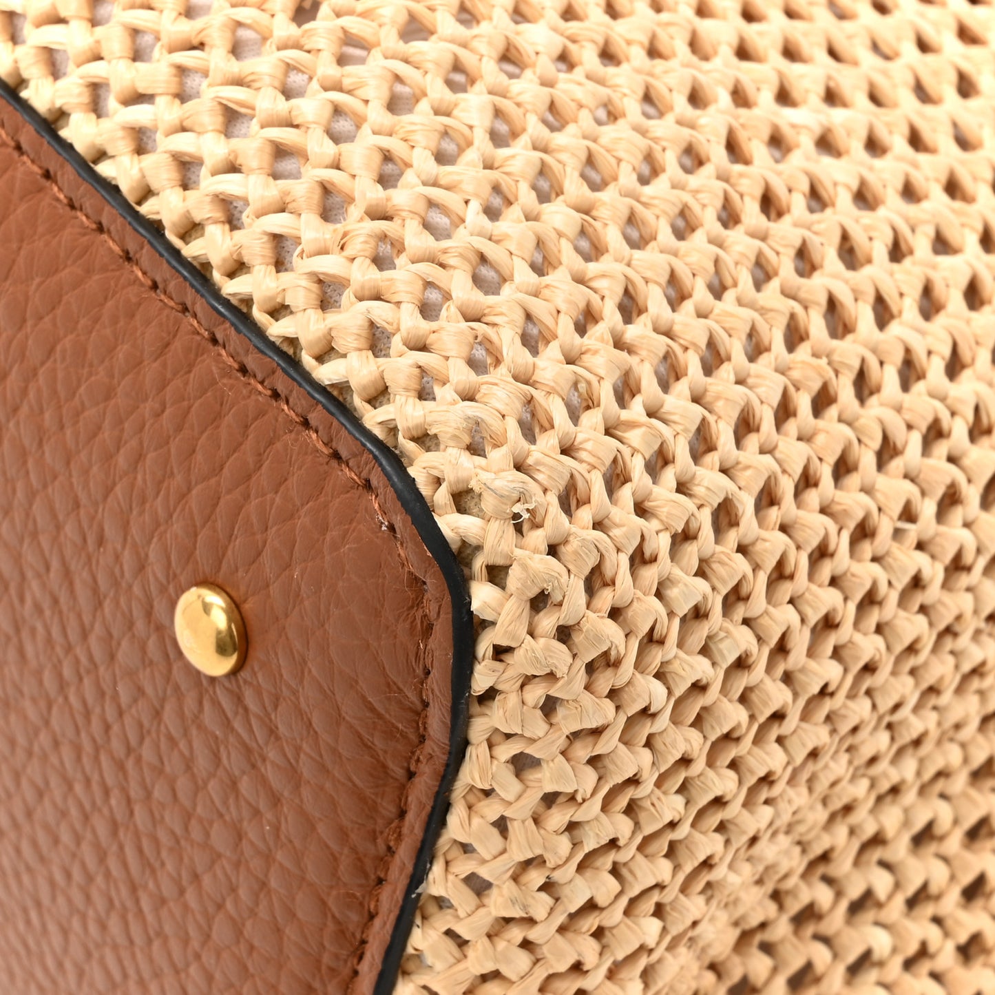 Raffia Grained Calfskin Medium Rockstud Vlogo Tote Naturale