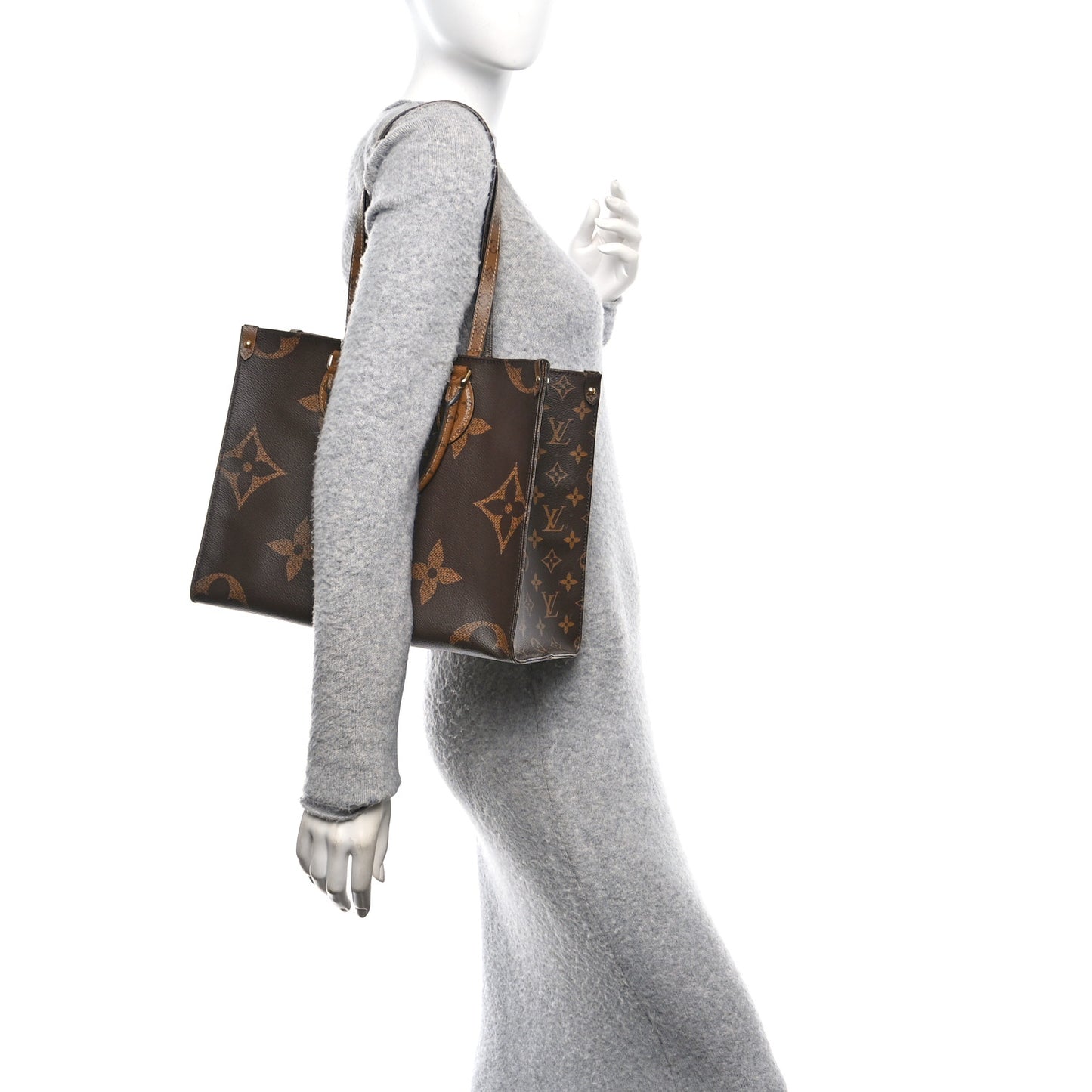 Reverse Monogram Giant Onthego MM