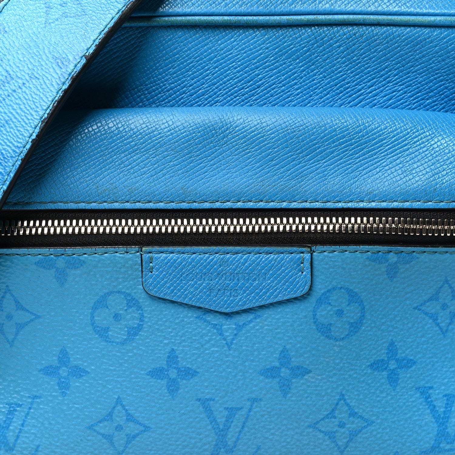 Louis Vuitton Taigarama Outdoor Messenger Blue Lagoon 7 of 11