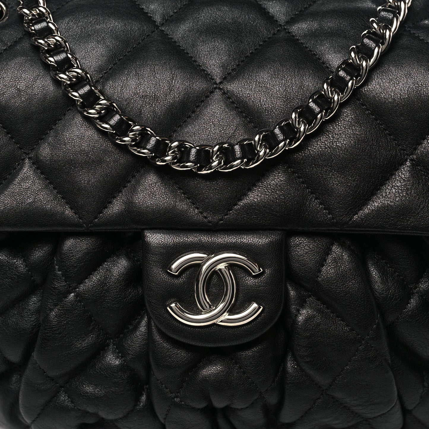 Washed Lambskin Quilted Large Chain Around Flap Black