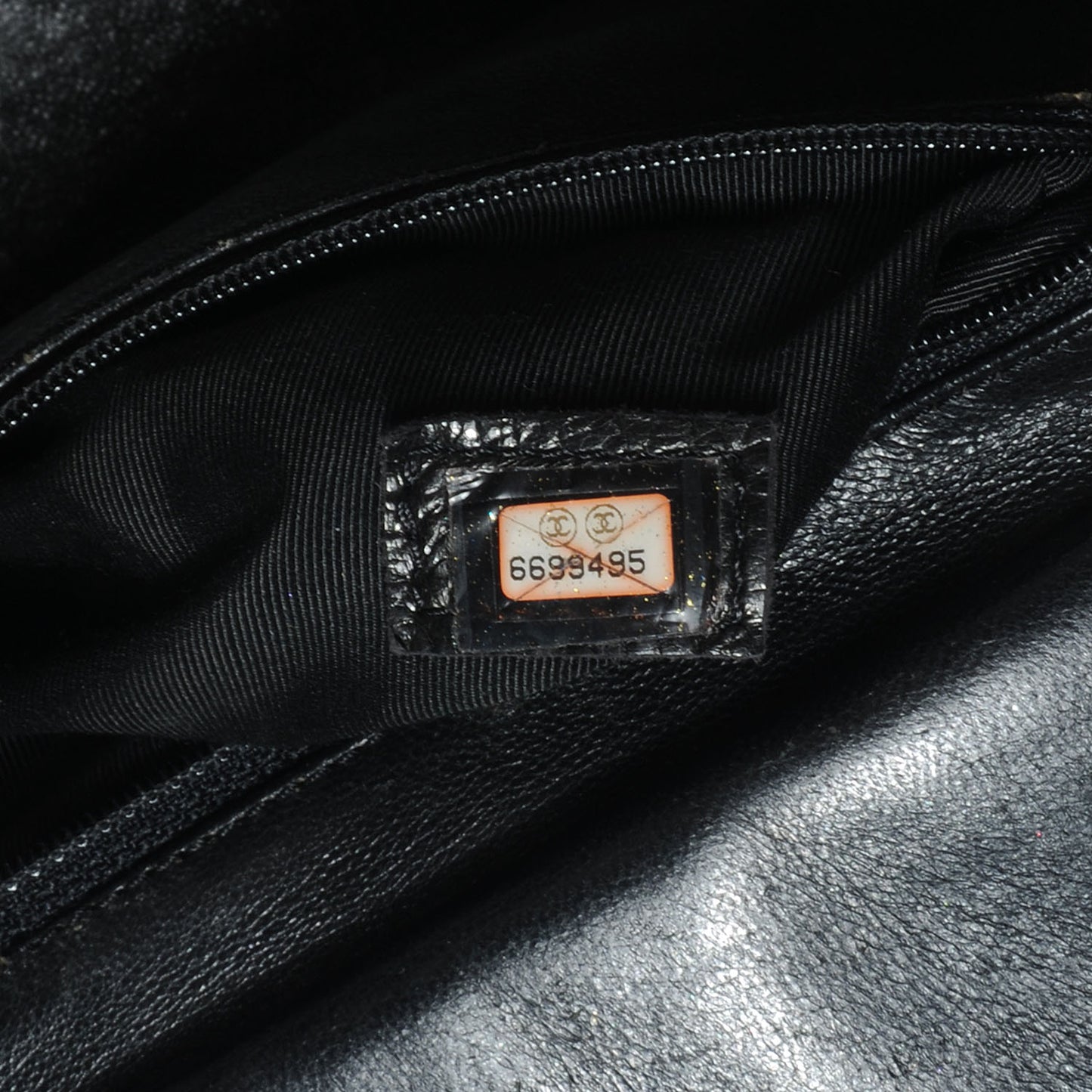 Patent Petit Timeless Shopping Tote PTT Black