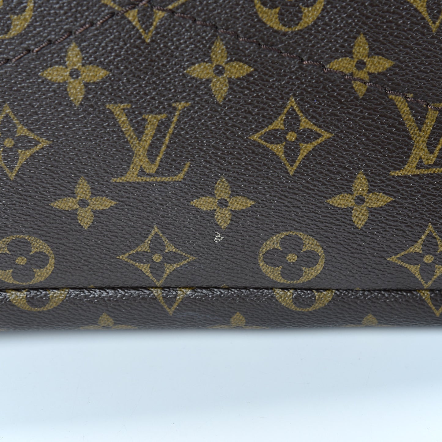 Monogram Artsy MM