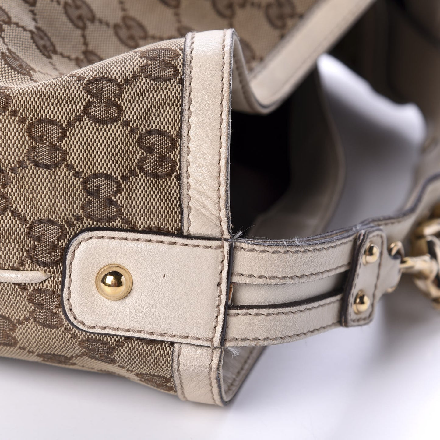 Monogram Large Wave Hobo Off White