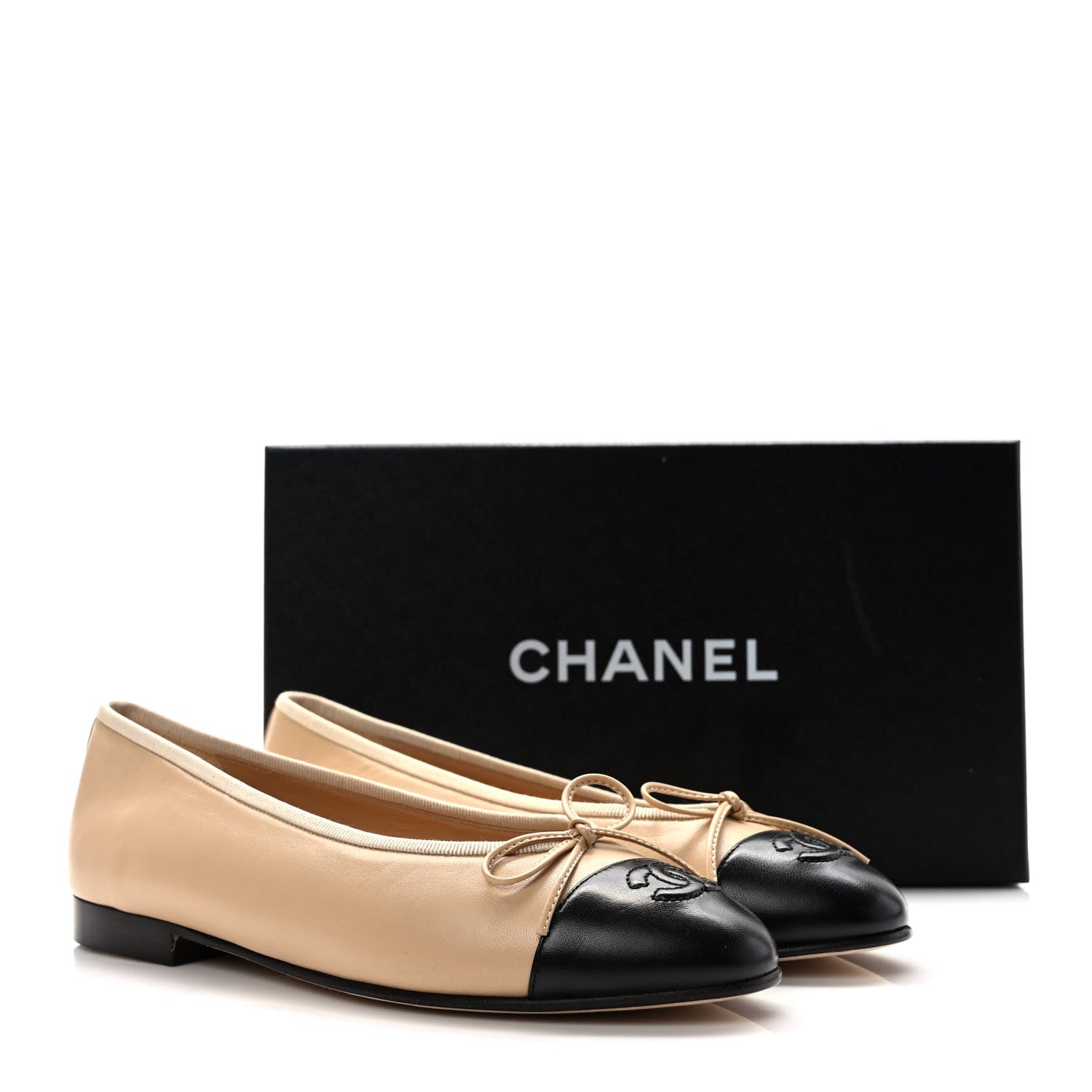 Chanel Lambskin Cap Toe CC Ballerina Flats 37.5 Beige Black 8 of 8