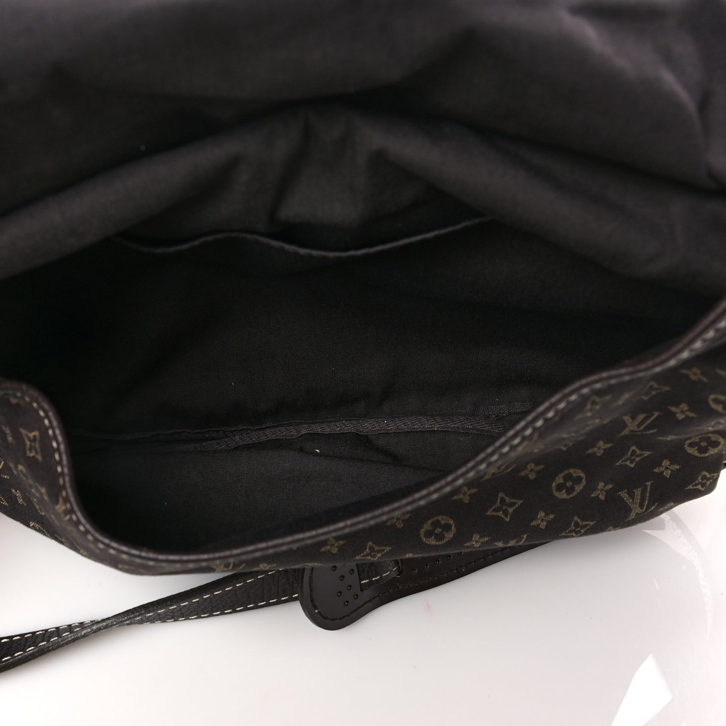Monogram Mini Lin Saumur Ebene
