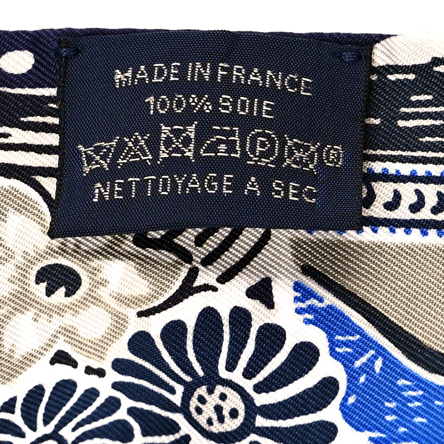 Silk Bingata Twilly Marine Tabac White