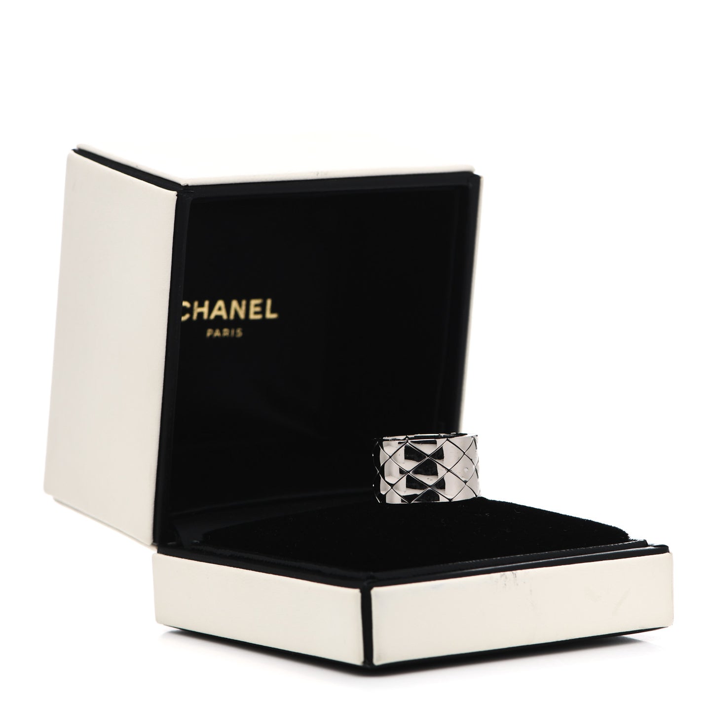 18K White Gold Large Matelasse Ring 53 6.25