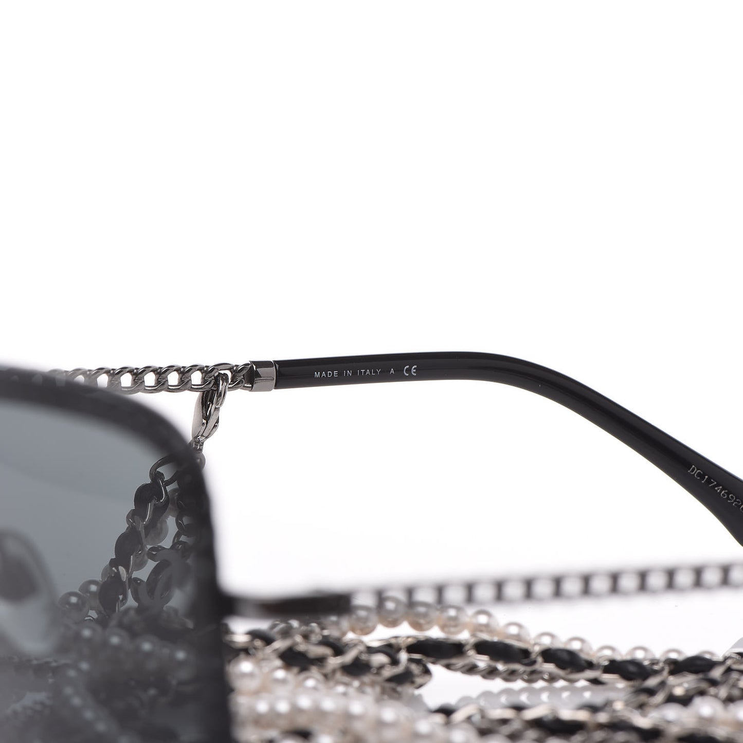 Chain Square Sunglasses 4244 Black