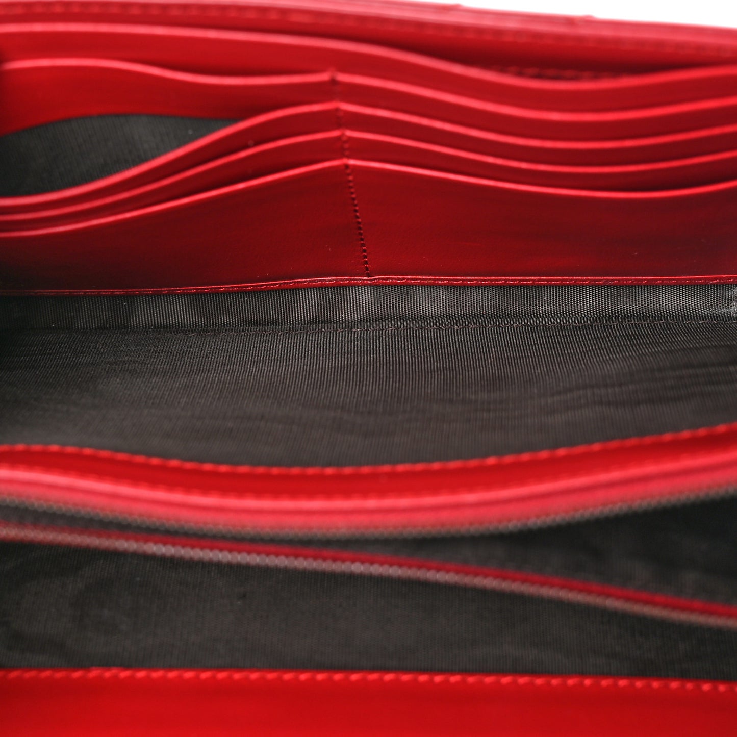 Calfskin Matelasse GG Marmont Chain Wallet Hibiscus Red