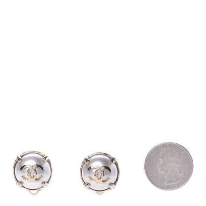 Chanel Pearl CC Large Clip On Earrings Light Gold 2 of 6