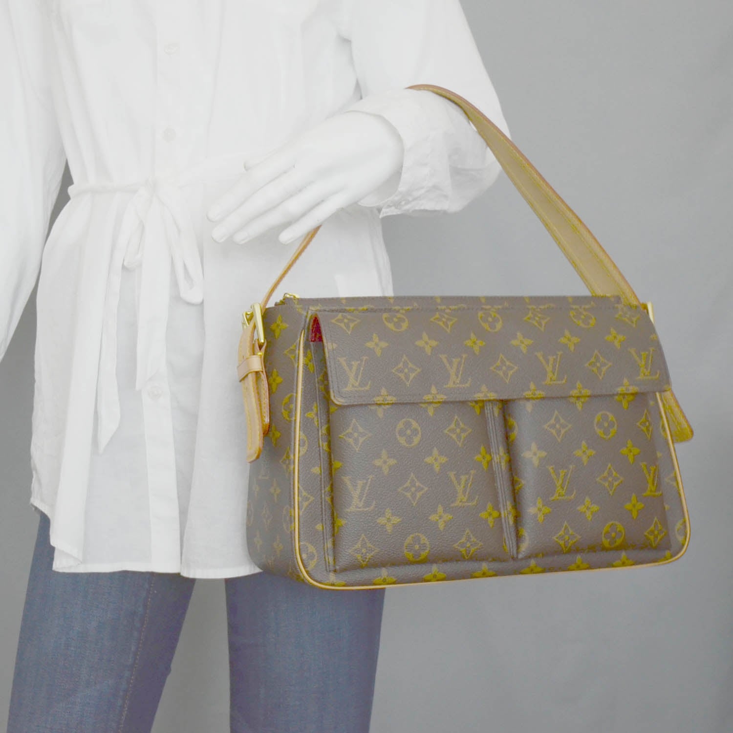 Louis Vuitton Monogram Viva-Cite GM 2 of 11
