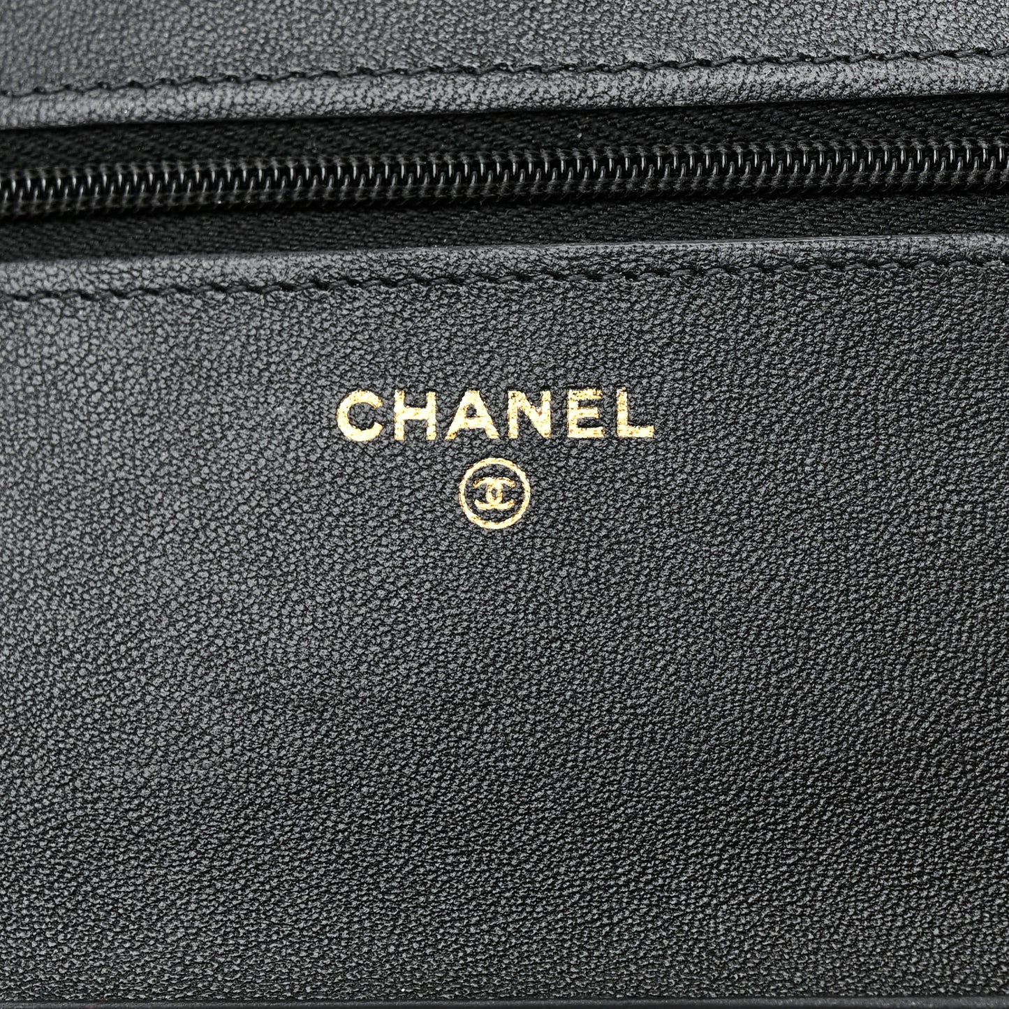 Lambskin Quilted Wallet On Chain WOC Black