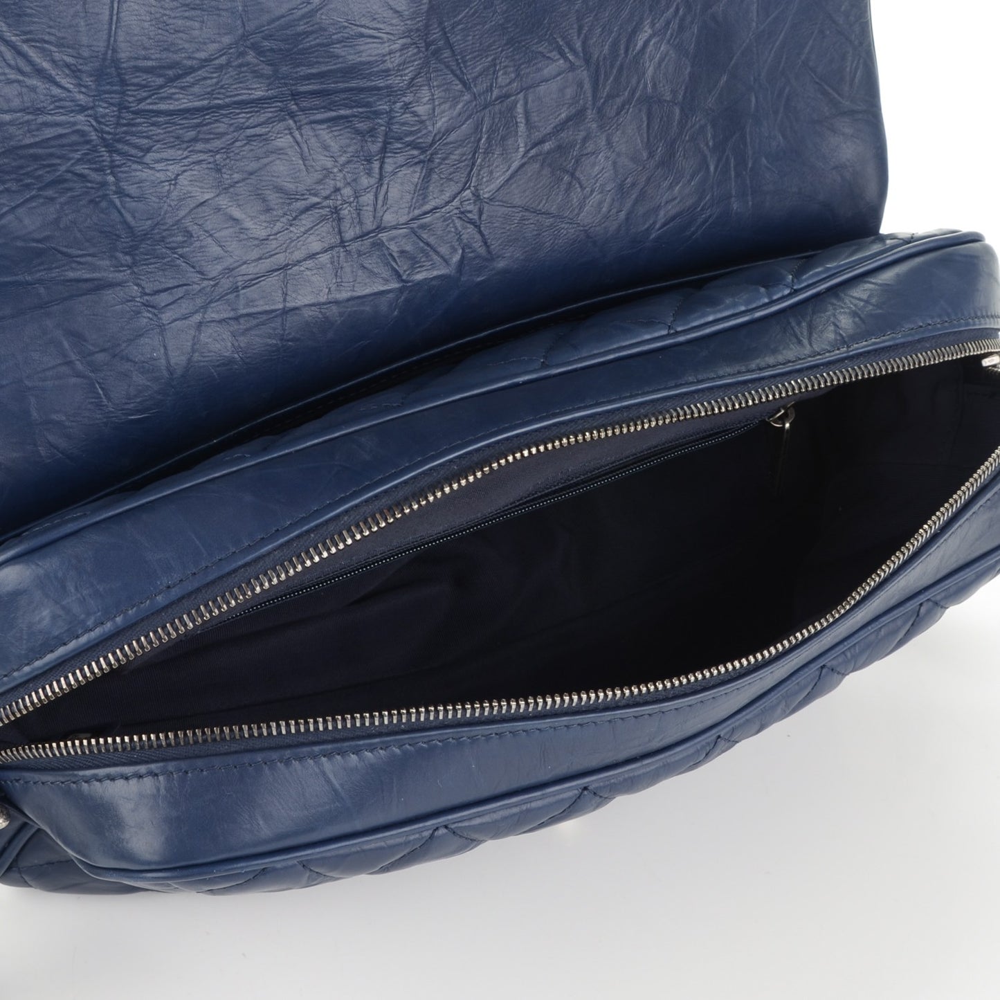 Crumpled Calfskin Quilted Medium Casual Rock Flap Navy